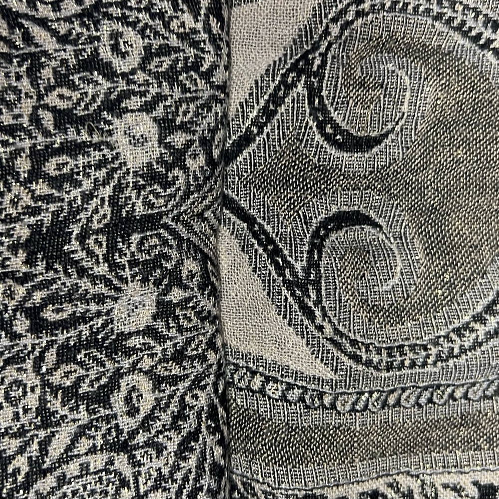 Gold lurex  PASHMINA 72x 20”